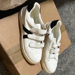 MIA White Athletic Shoes with Black Stripes